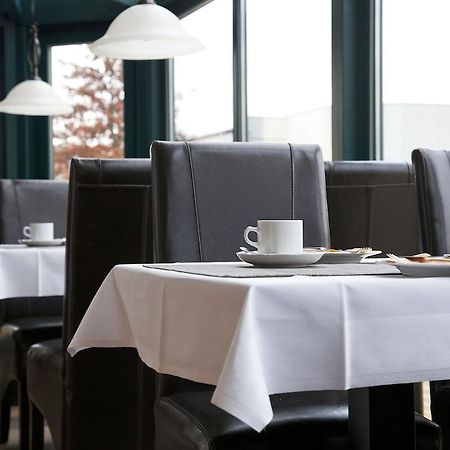 City-Hotel Фризойте Экстерьер фото