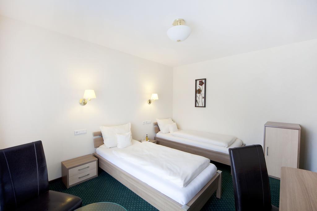 City-Hotel Фризойте Номер фото